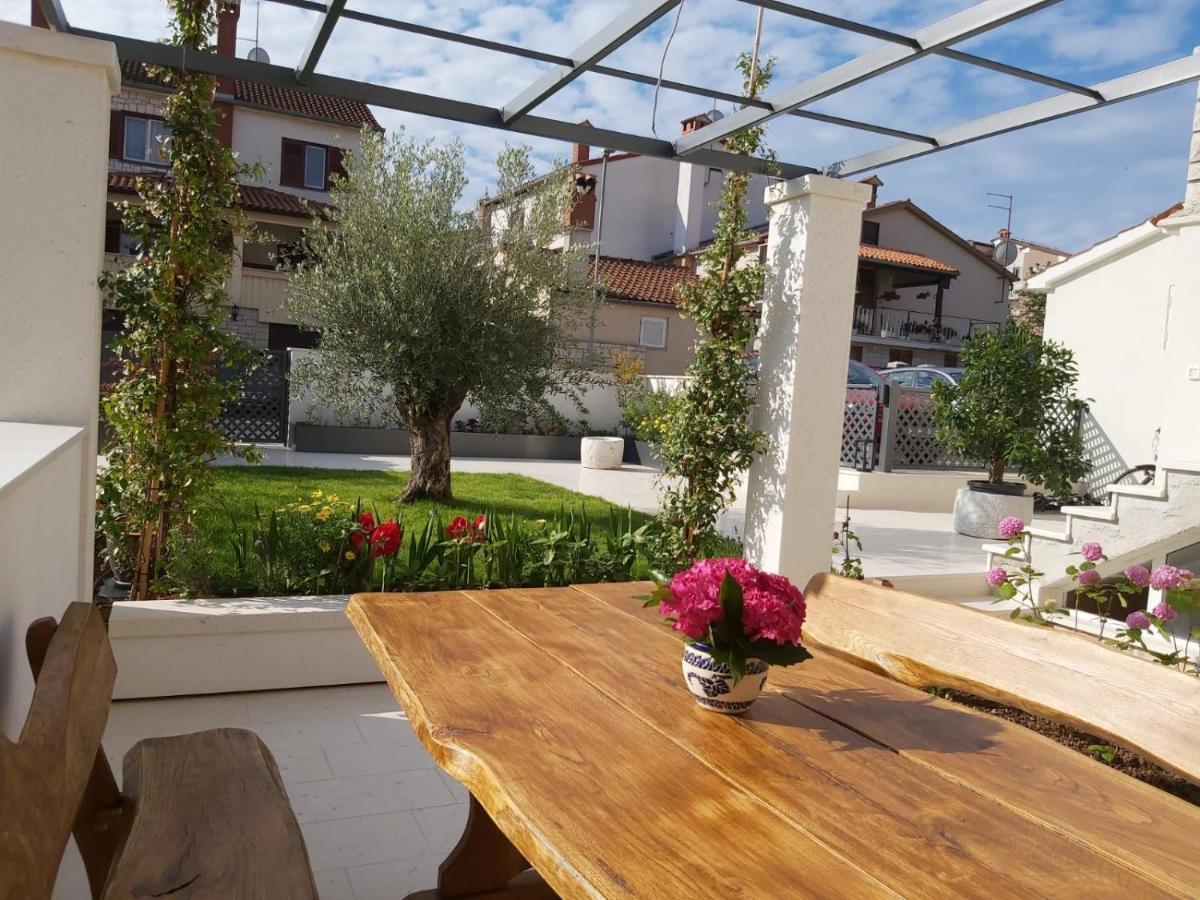 Haus Silvia Apartment Rovinj Ngoại thất bức ảnh