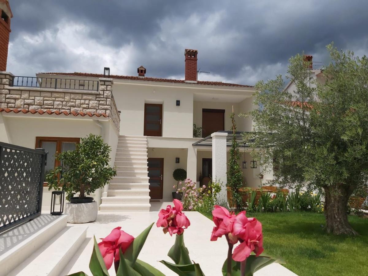 Haus Silvia Apartment Rovinj Ngoại thất bức ảnh