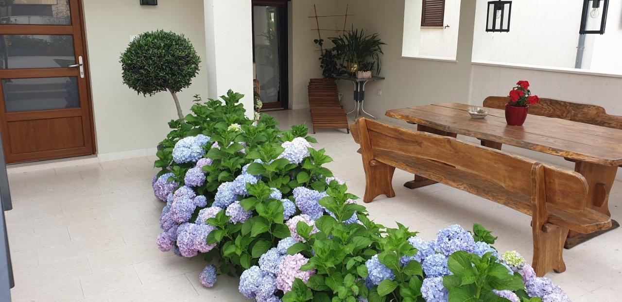 Haus Silvia Apartment Rovinj Ngoại thất bức ảnh